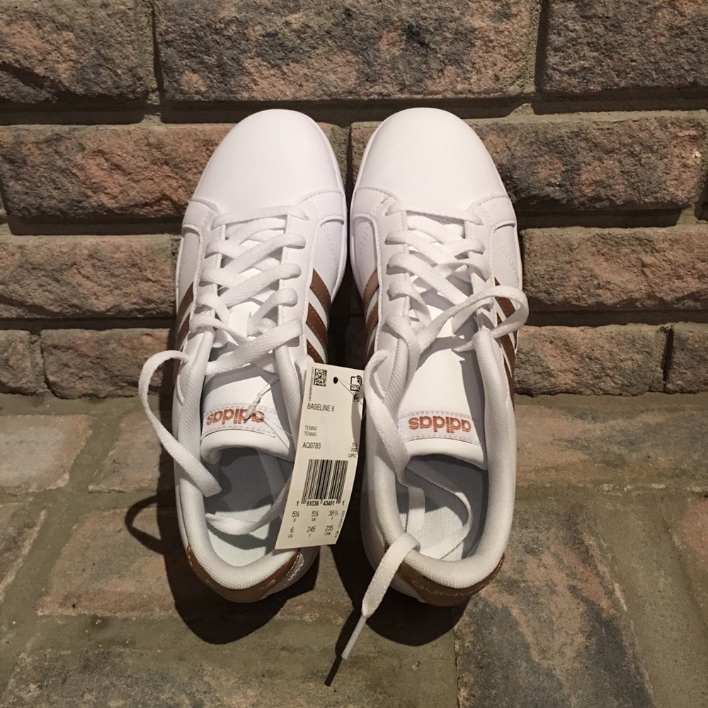 Adidas | Baseline K Rose Gold Sneakers NIB - Picture 4 of 8
